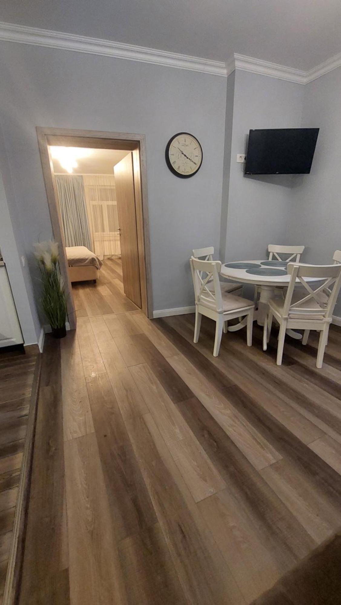 Sunrise Tampa Residence Брашов Экстерьер фото